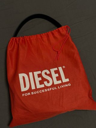 Bolso Diesel 1DR Charol Negro