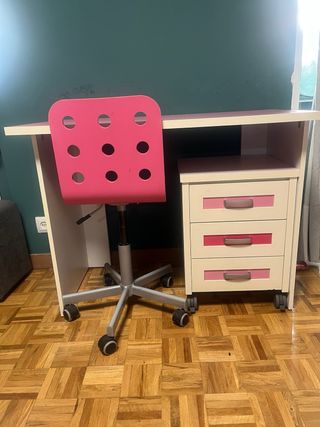 Scrivania per bambini con cassettiera e sedia in regalo