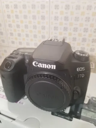 Canon EOS 77D Cámara Réflex Digital