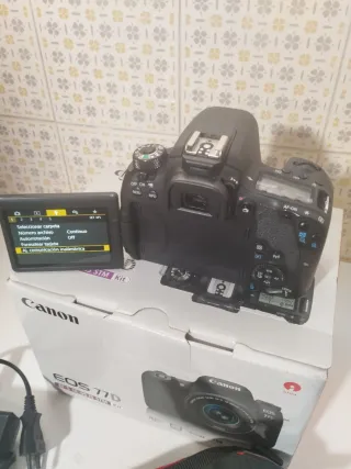 Canon EOS 77D Cámara Réflex Digital