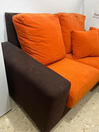 Sofá 2 plazas tela marrón y naranja