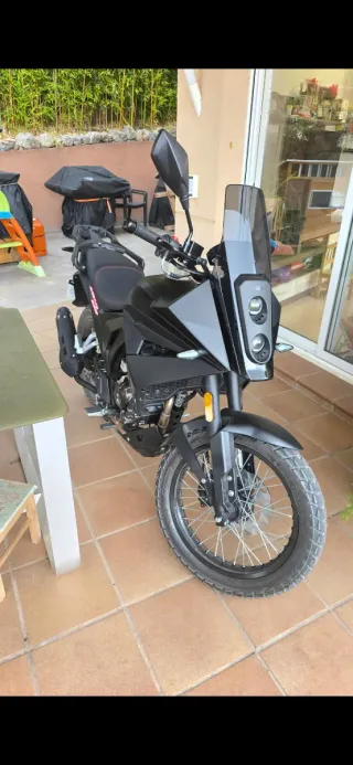 Moto Rieju Aventura 125 Negra