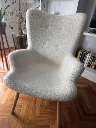 Sillón orejero Maison du Monde rizo blanco crudo