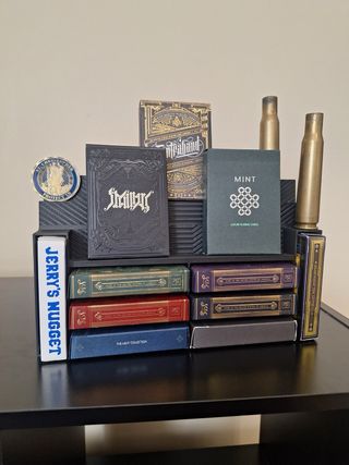 Estantería expositora mazos cartas tarot