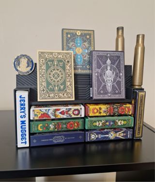 Estantería expositora mazos cartas tarot