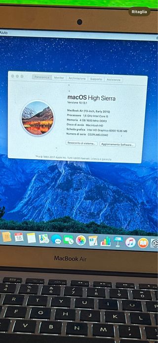 MacBook Air 13 (Early 2015)