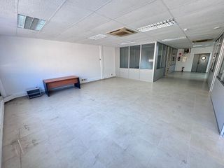 Local comercial en alquiler en Sant Joan Despí