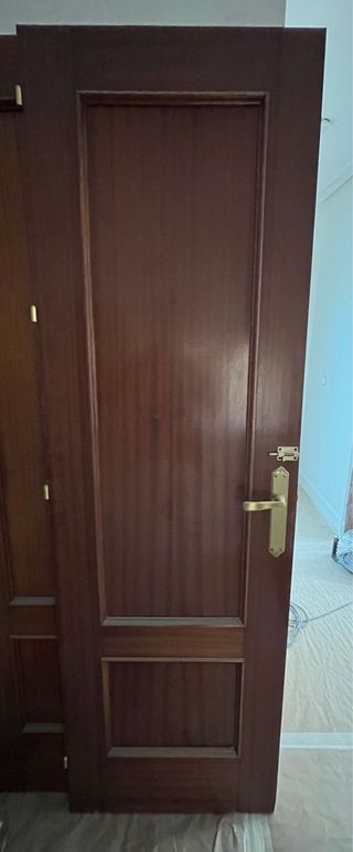 Puerta madera maciza 62cm