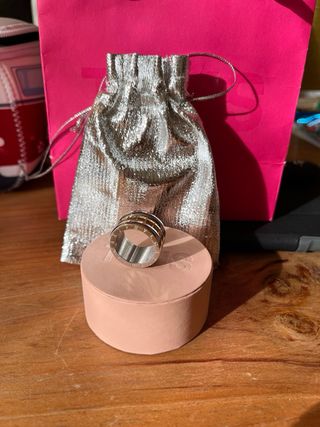 Anillo motivo Bulgari Acero Dorado y Plateado