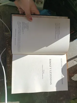 Rimas y Leyendas (Spanish Edition)