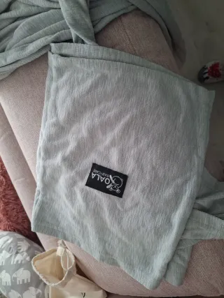 Fular Portabebés Koala Babycare Gris y manta