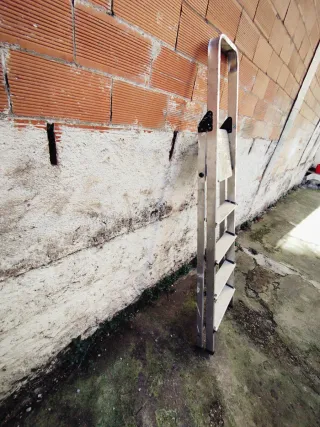 Escalera de trabajo aluminio 4 peldaños