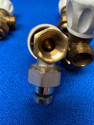 Llave valvula radiador agua