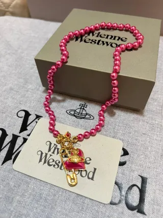 Collar Vivienne Westwood perlas rosa y oro