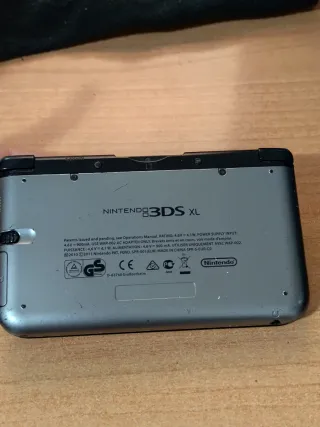 Nintendo 3DS XL Plateada