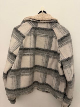 Abrigo Zara cuadros gris y blanco Talla XS