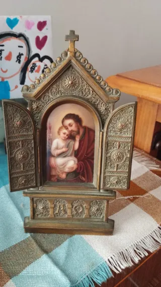 Pieza Religiosa Bronce y Porcelana Antigua