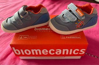 Zapatillas Bebé Biomecanics Azul Velcro
