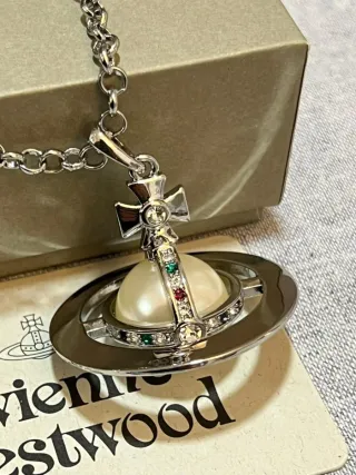Collar Vivienne Westwood Orb Perla