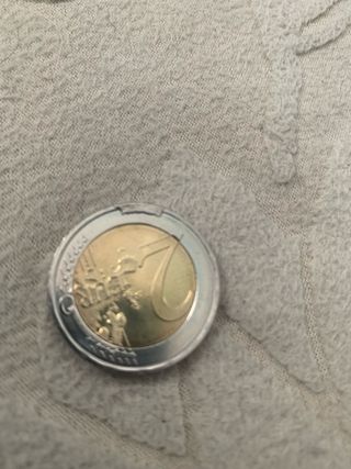 Moneta 2 Euro con errore di conio