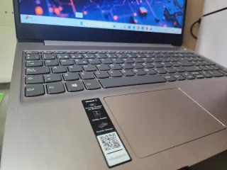 Portátil Lenovo 3020e 8GB RAM 256GB SSD Nuevo