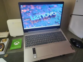 Portátil Lenovo 3020e 8GB RAM 256GB SSD Nuevo