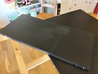 Mesa de comedor IKEA madera oscura