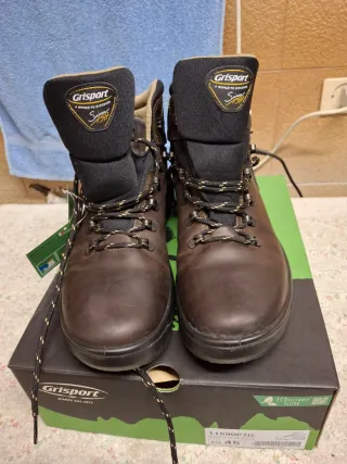 Scarpe trekking Grisport nuove EU 45