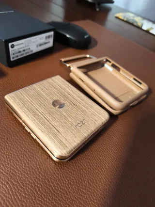 Motorola Razr 60 Ultra Beige/Dorado