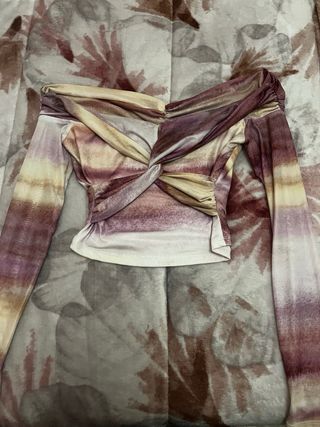 Conjunto top y falda estampado tie-dye