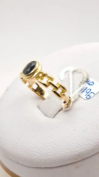 Anillo Oro 18k con  zafiro