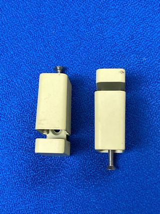 Soporte regulable baldas cristal estanteria