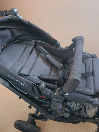 Silla de paseo Jane Epic Negra con capazo