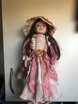 Bambola porcellana vintage decorativa