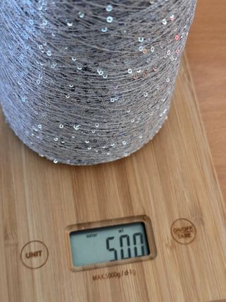 Set de 2 Ovillis de Hilos con lentejuelas