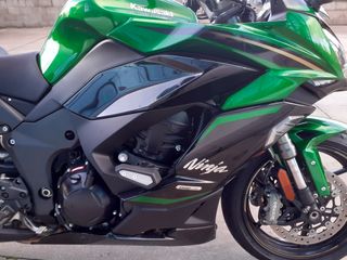 Kawasaki Ninja 1100 SX SE Performance Tourer