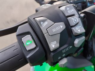 Kawasaki Ninja 1100 SX SE Performance Tourer