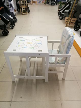 Trona convertible en mesa infantil