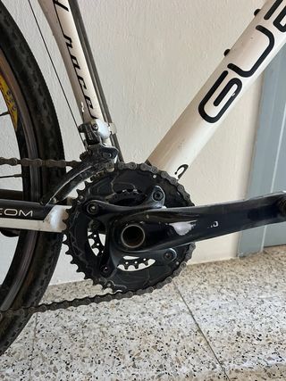 Bicicleta Ciclocross Gravel GUESS
