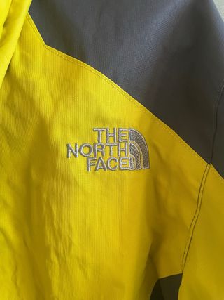 Anorak The North Face Amarillo y Gris
