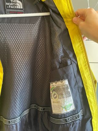 Anorak The North Face Amarillo y Gris