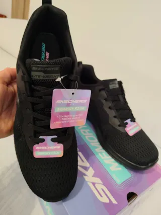 Zapatillas Skechers Negras Talla 39