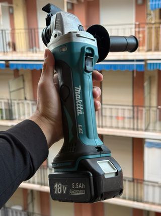 Combo Makita Taladro + Amoladora + Baterías