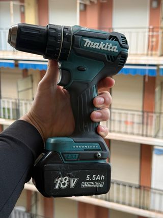 Combo Makita Taladro + Amoladora + Baterías
