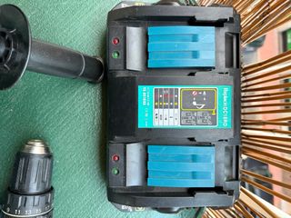 Combo Makita Taladro + Amoladora + Baterías