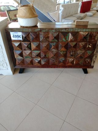 Aparador de madera multicolor