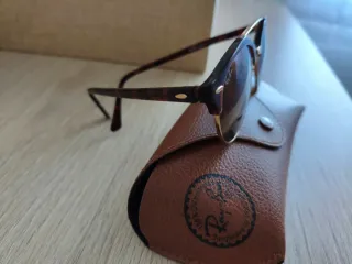 Gafas de sol Ray-Ban Clubmaster Marrones y Doradas