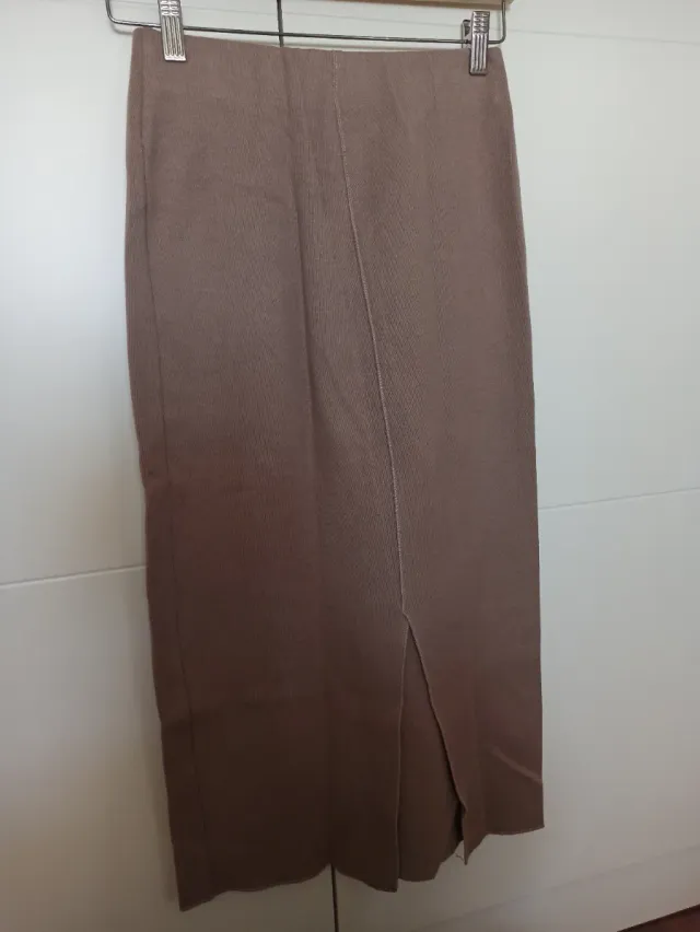 Conjunto jersey y falda Zara