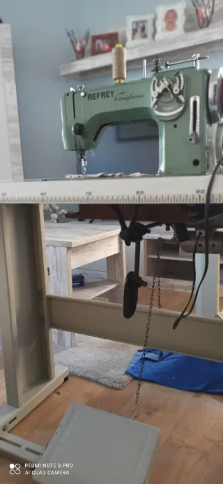 Máquina de coser Refrey 427 bordadora en perfecto