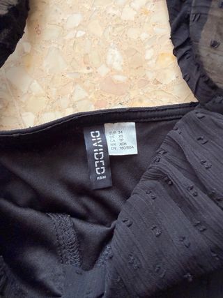 Vestido negro H&M manga larga